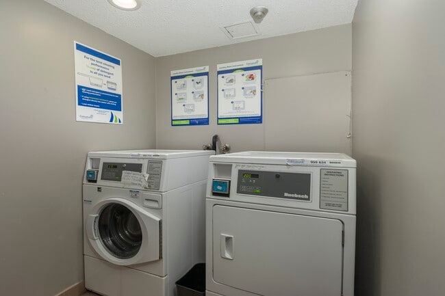 Photo - 366-368 Oxford Street W Apartments