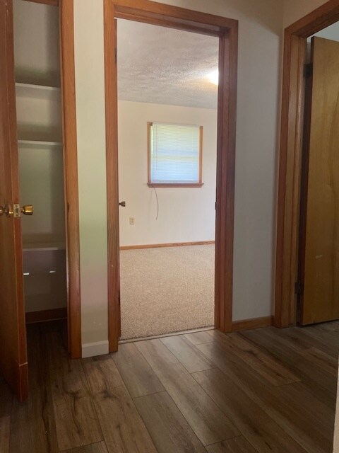 Photo - 2910 Fernwood Ave