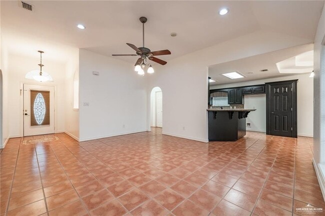 Photo - 18 N 30th St