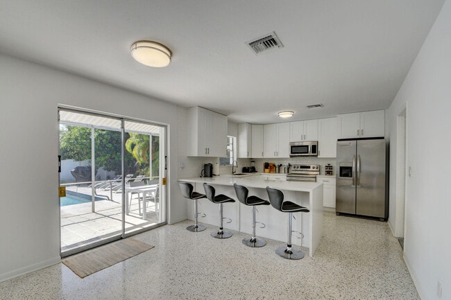 1171 Bimini Ln