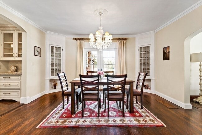 Photo - 115 Aspen Ave