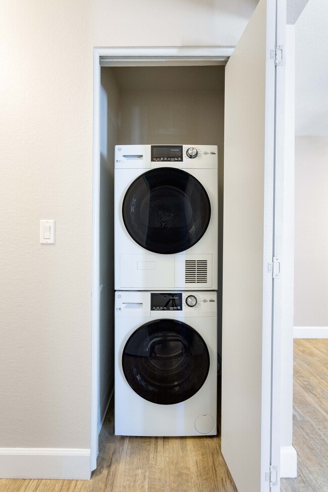 Waterfield Square Apartment Homes