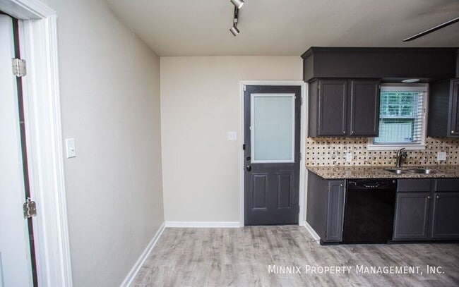 Photo - 4416 43rd St