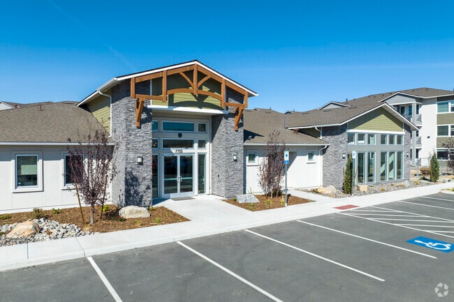 Seasons at Stonebrook