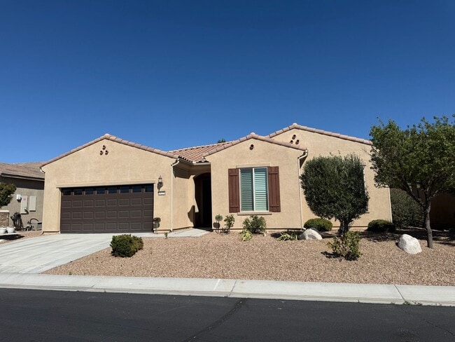Building Photo - Dell Webb Home at Sun City ,3 Bedrooms, 3 Bathrooms, On Golf Course