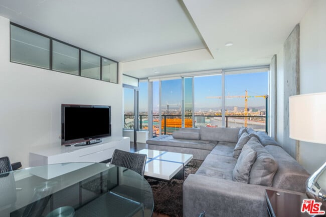 Building Photo - 1155 S Grand Ave Unit 2006