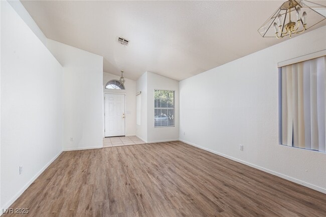 Photo - 8109 Defiance Ave