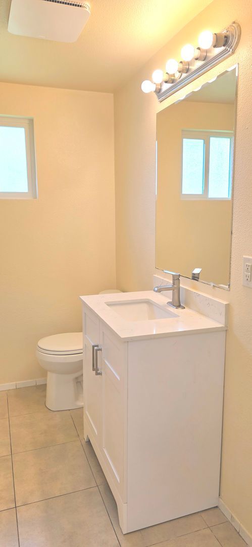 Photo - Lynnwood Bungalow 2BD/1BA $2295.00