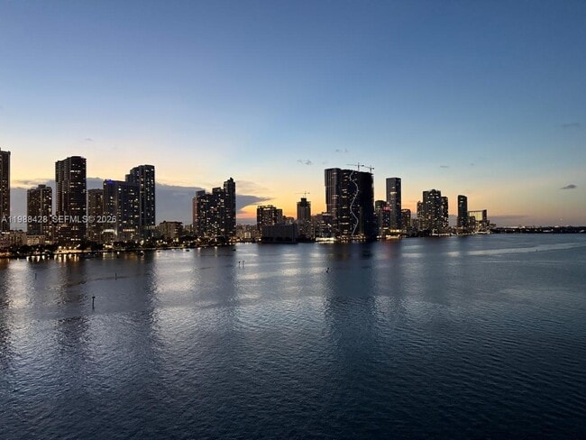 Photo - 801 N Venetian Dr Unit 1103