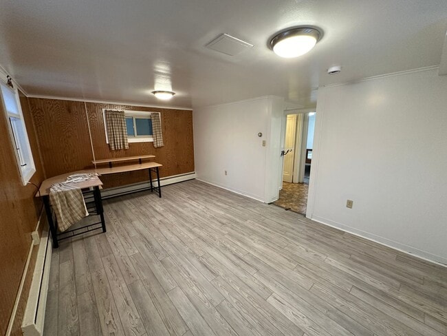 Photo - 226 Bryant Ave Unidad Basement Apt