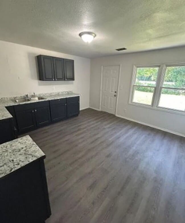 40 St Gregory Dr