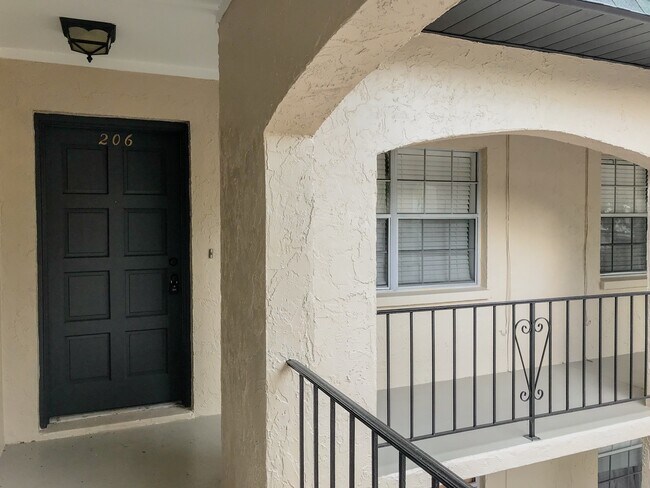 Photo - One Bedroom Rental in South Tampa!