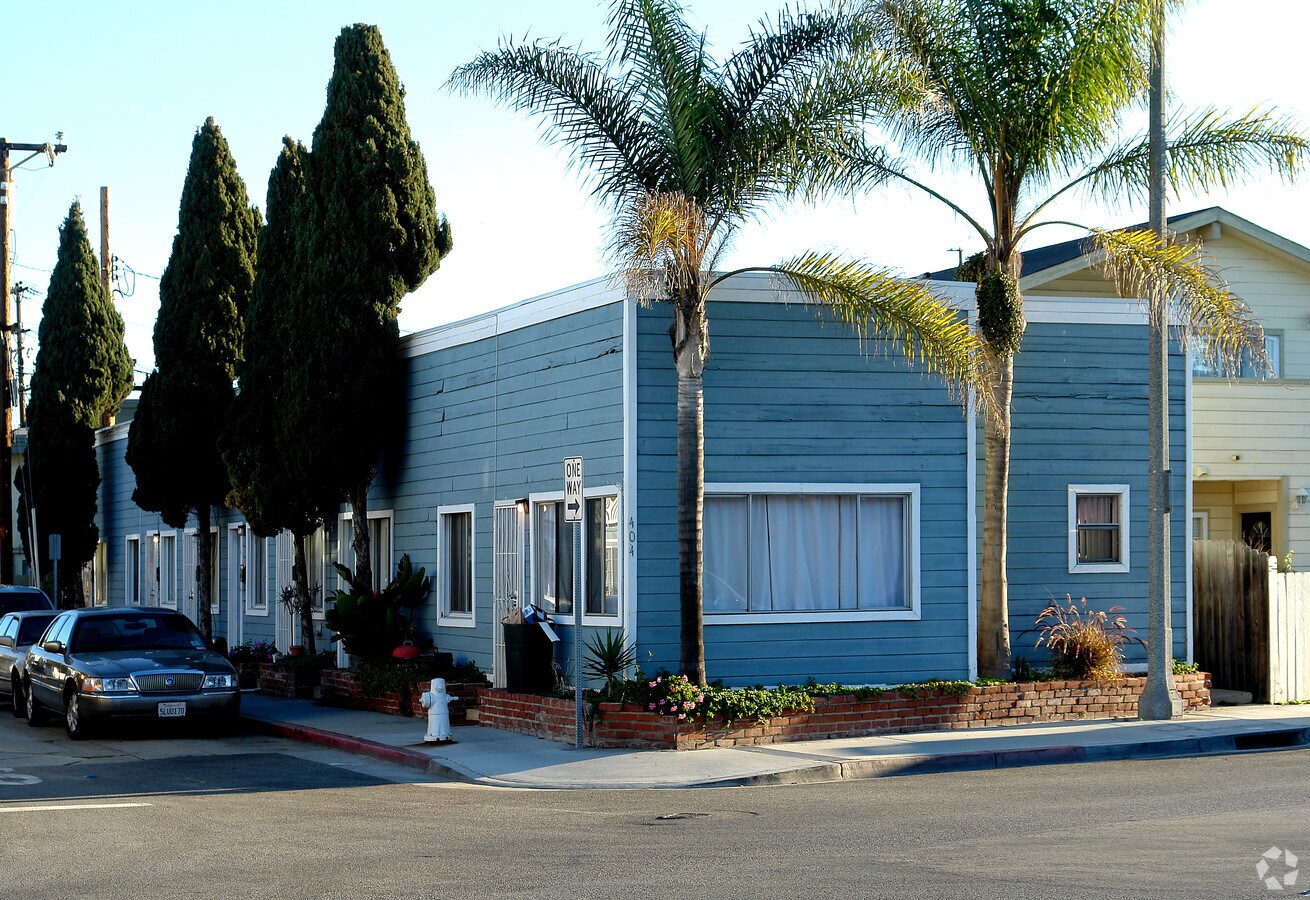 Photo - 404 E Balboa Blvd Apartments