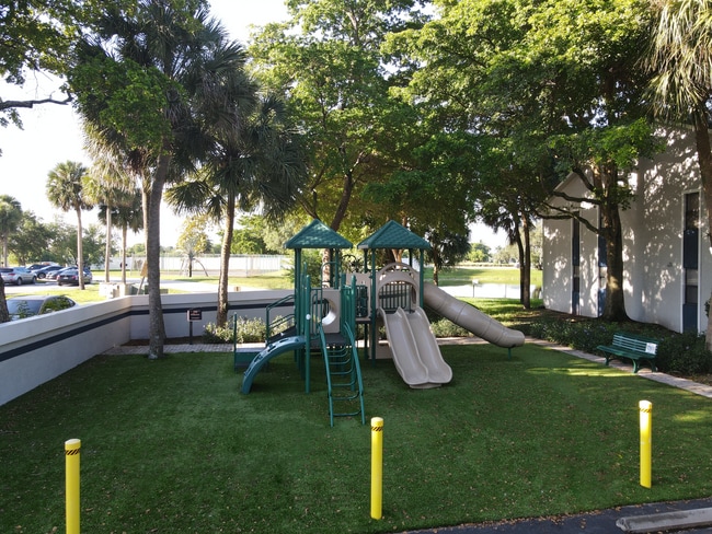 Cielo Point apartments — community photo