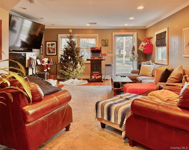 Photo - 33 Central Ave