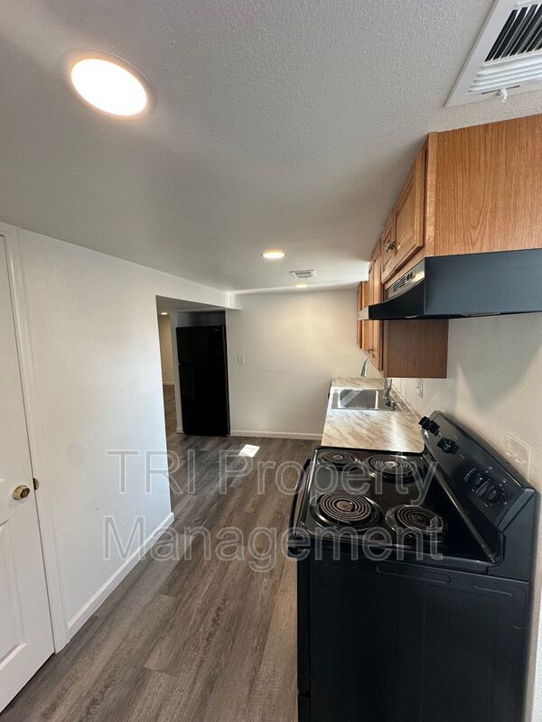 Photo - 2234 9th Ave