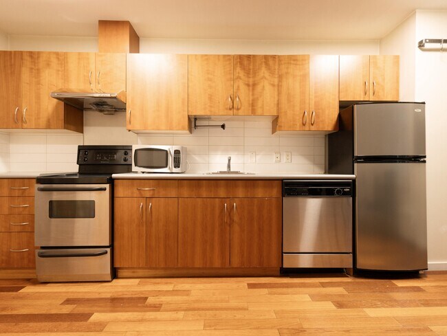 Photo - 440 Richards St Unit 304