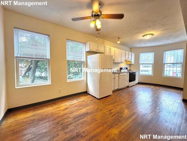 Photo - 840 Huntington Ave Unidad 1