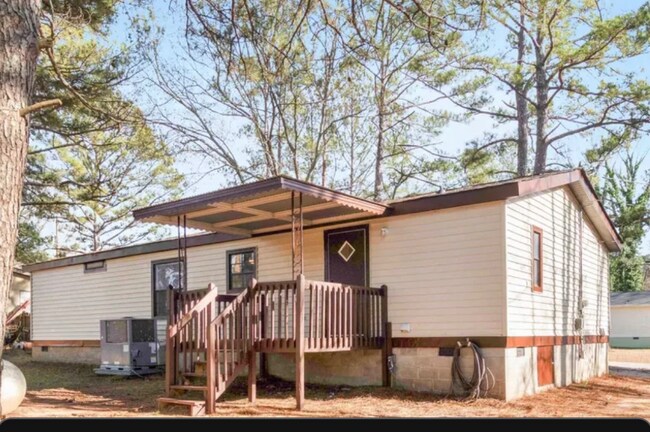 Photo - 302 Woodridge Dr