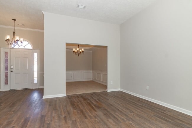 Photo - Ranch Near Gate 6