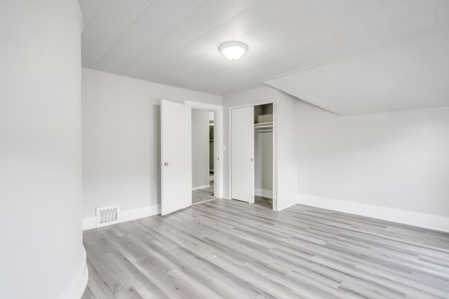 149/151 W 2nd St - 149/151 W 2nd St Apartamento Unidad 149