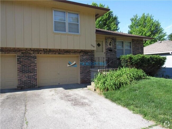 Building Photo - 13207 W 94th St Rental