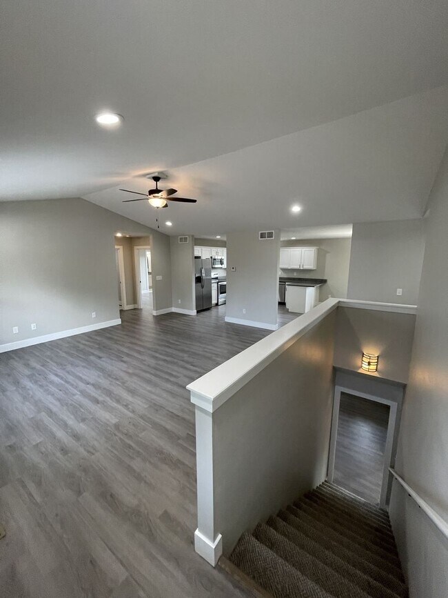 Photo - 108 Kennedy Ct