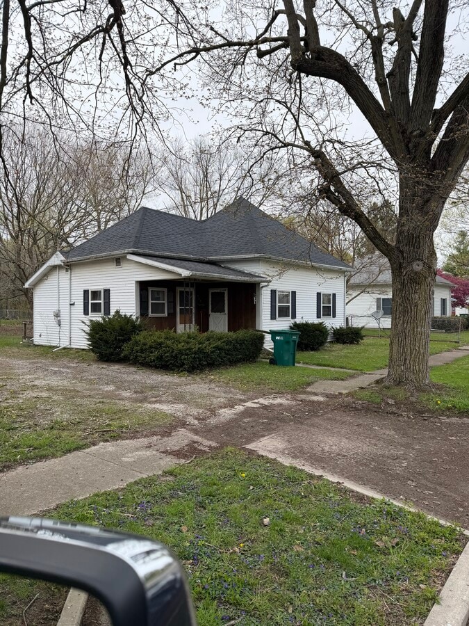 Photo - 307 S Willow St