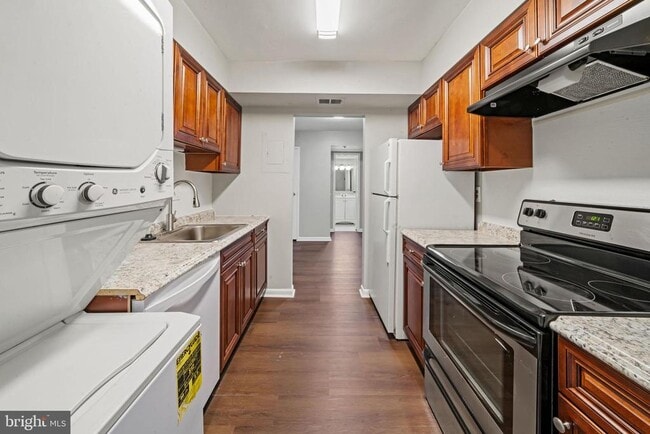 Photo - 6934 Hanover Pkwy Unit 402