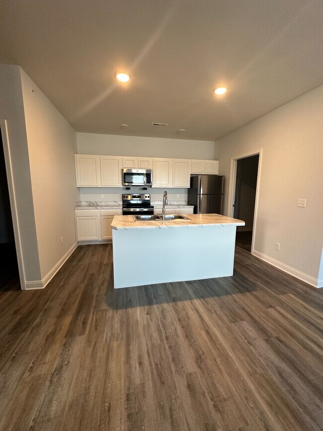 Photo - The Villages at Lake Reba