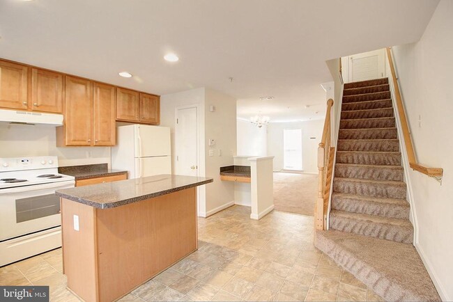 Building Photo - 607 Cawley Dr Rental