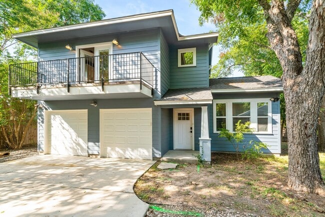 Building Photo - 3704 Harmon Ave Unit B