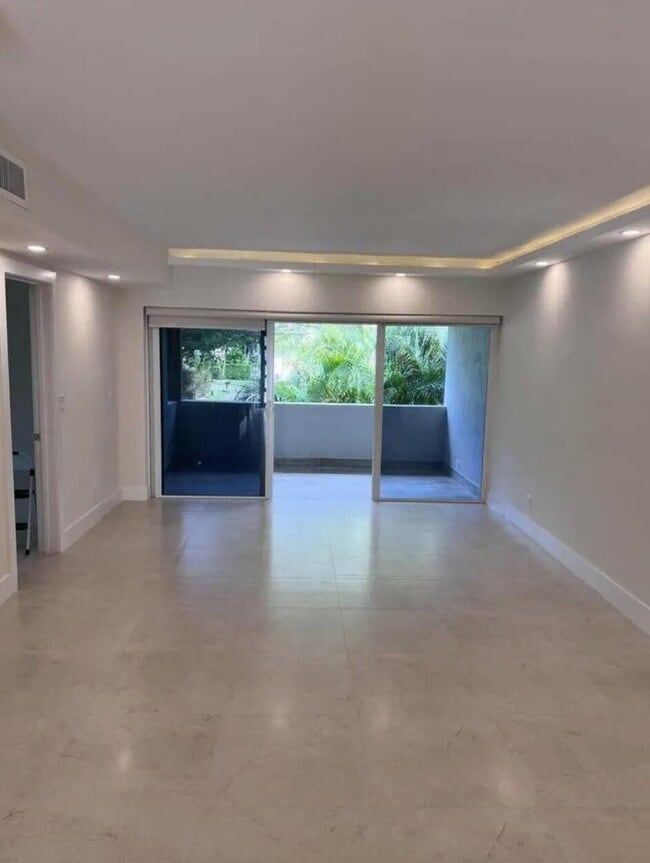 Photo - 2244 Spanish Trail Unidad 3