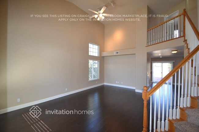 Photo - 823 Marsh Creek Dr