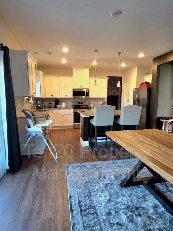 Photo - 9976 Long Leaf Pne Dr