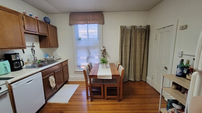 Photo - 728 Ohio St Unit 1