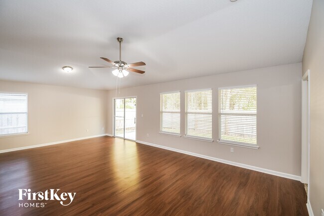 Photo - 1088 Beckingham Dr