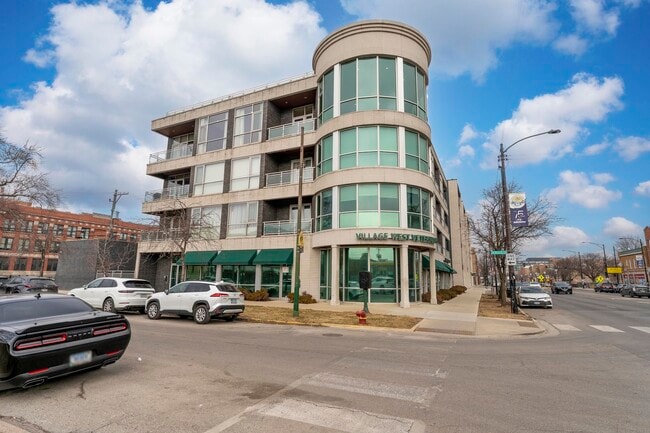 Building Photo - 2408 W Rice St Unit 401