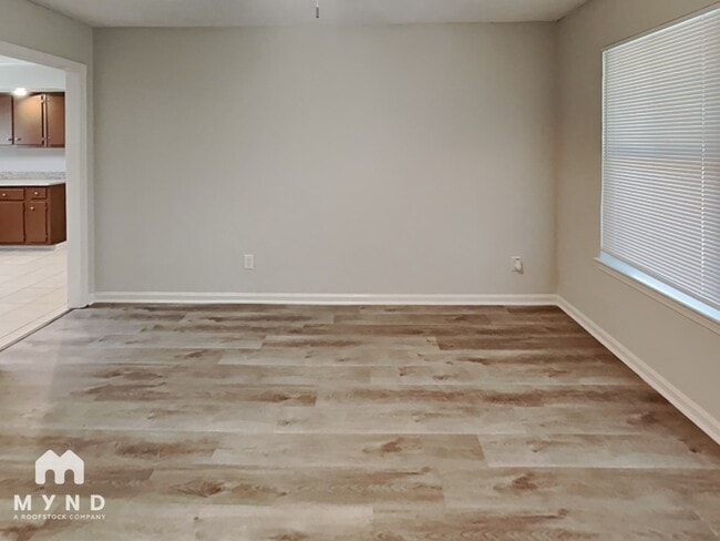 Photo - 4734 Bradford Dr