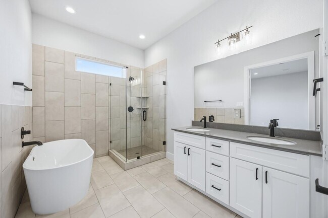 Photo - 6107 Campos Dr