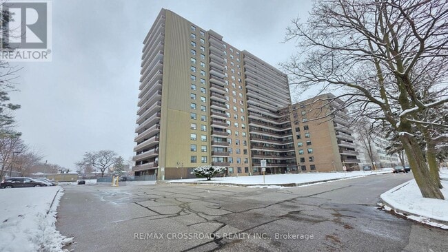 Photo - 180 Markham Rd Unit 921