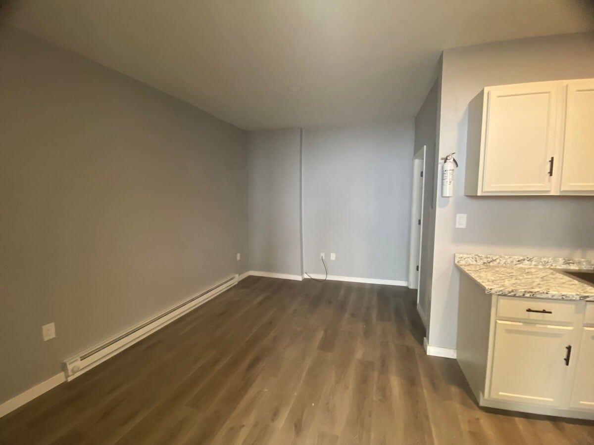 Photo - 1380 Main St Unit 1