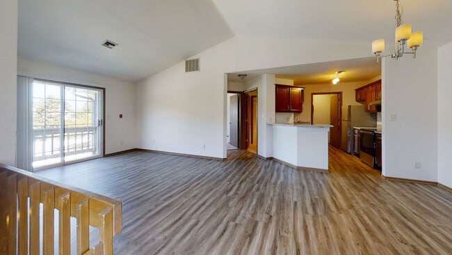 Photo - RENT SPECIAL - RENOVATED Condo Style Upper 1 Bedroom 1 Bathroom Apartment Available Unit 14210