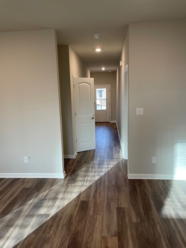 Photo - 34256 Garnet Lake Dr