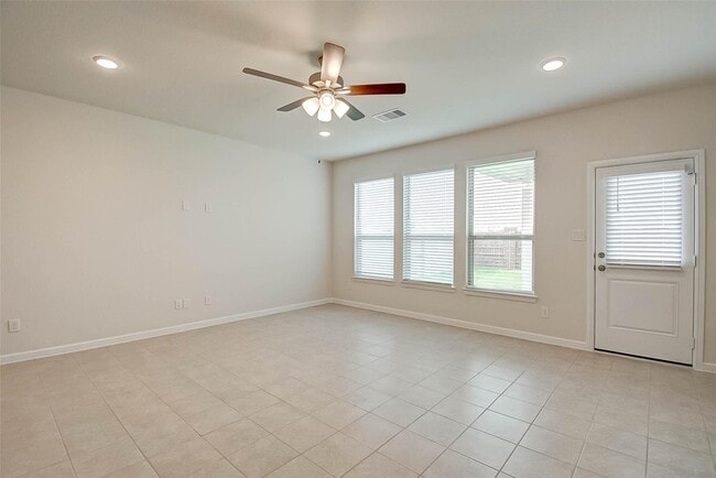 Photo - 18827 Carlisle Landing Ln