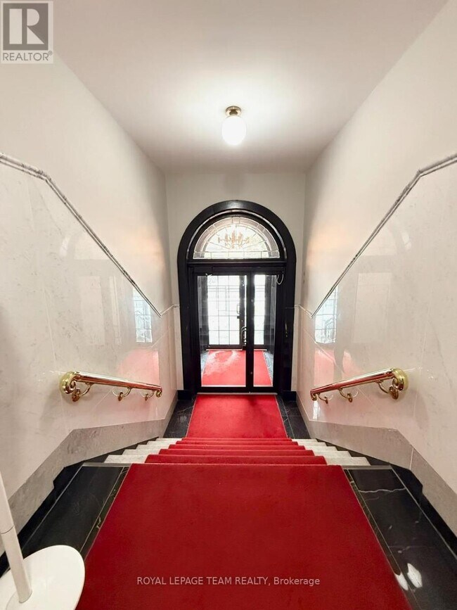 Photo - 407 Elgin St