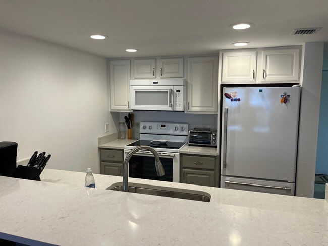 Photo - 40 NE Plantation Rd Unidad 208