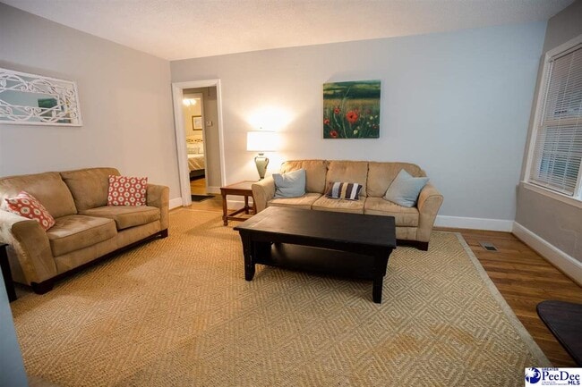 Photo - 150 Central Dr