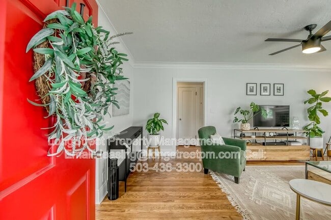 Photo - 6835 NE Fremont St