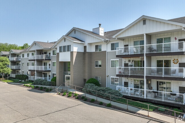 Photo - Trails Edge Apartments LLC